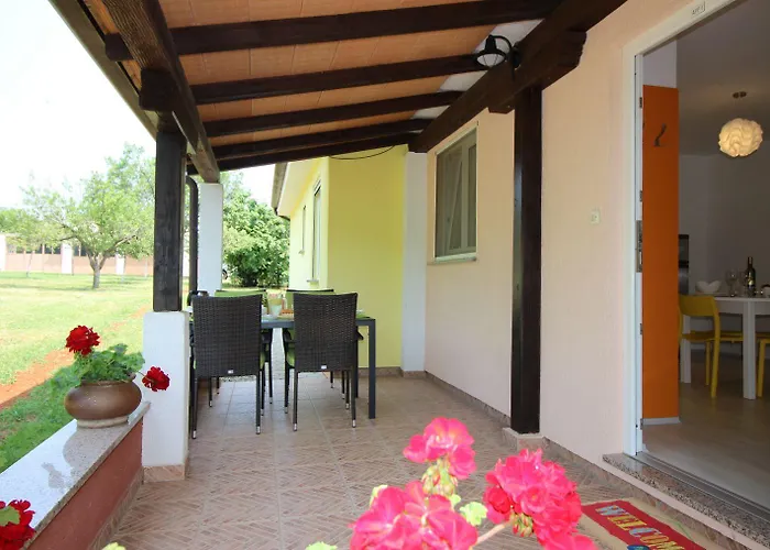Besonderes Mit Pool, Babybett, Garten, Grill, Kinderspielplatz, Parkplatz Appartamento
