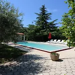 Lägenhet Besonderes Mit Pool, Babybett, Garten, Grill, Kinderspielplatz, Parkplatz Poreč