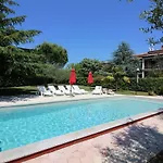Besonderes Mit Pool, Babybett, Garten, Grill, Kinderspielplatz, Parkplatz *