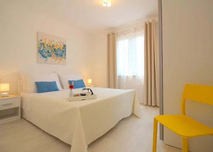 Besonderes Mit Pool, Babybett, Garten, Grill, Kinderspielplatz, Parkplatz